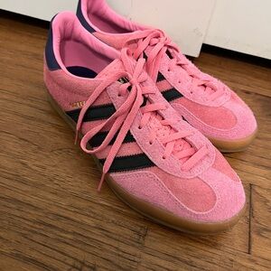 Adidas Women's Pink Sneakers